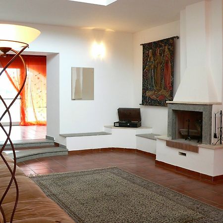 Agriturismo Il Casale Delle Ginestre Fiumicino Bagian luar foto
