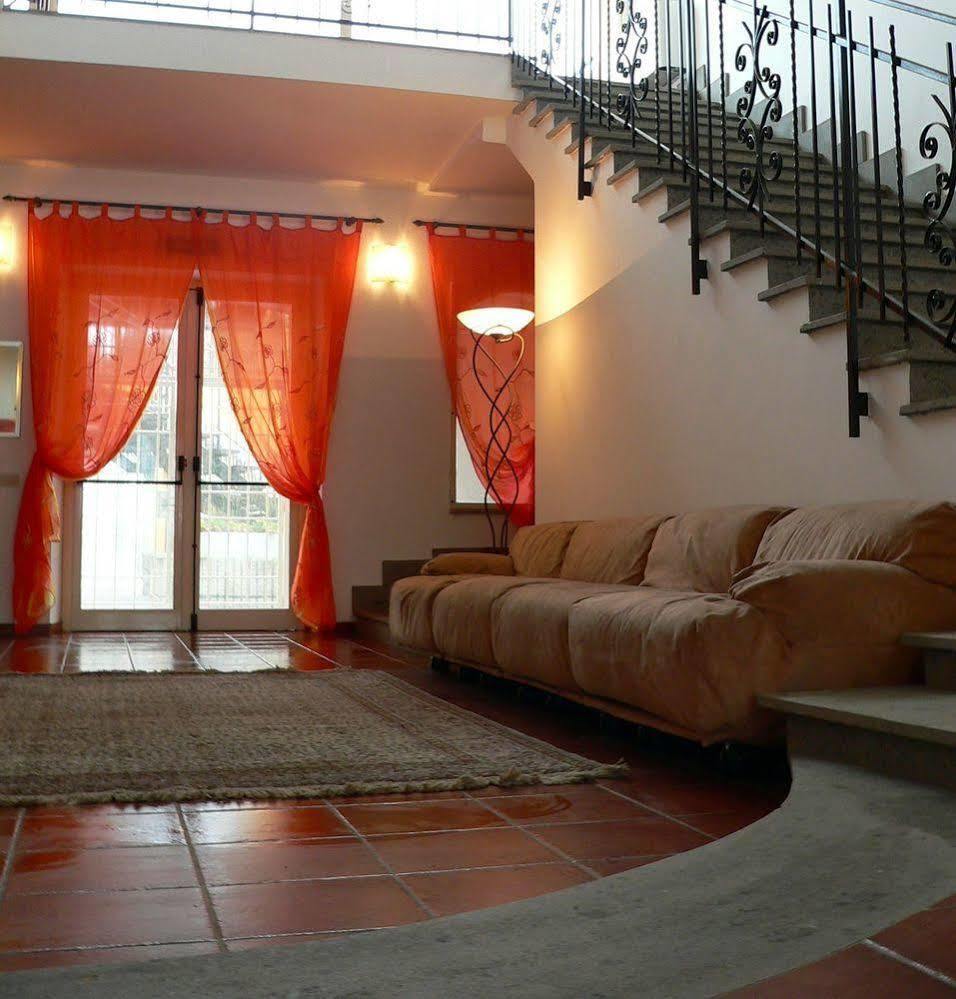 Agriturismo Il Casale Delle Ginestre Fiumicino Bagian luar foto
