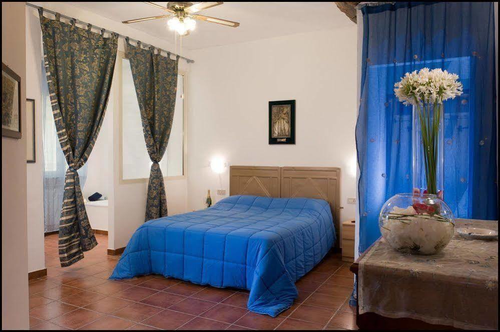 Agriturismo Il Casale Delle Ginestre Fiumicino Bagian luar foto