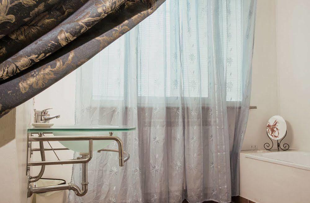 Agriturismo Il Casale Delle Ginestre Fiumicino Bagian luar foto