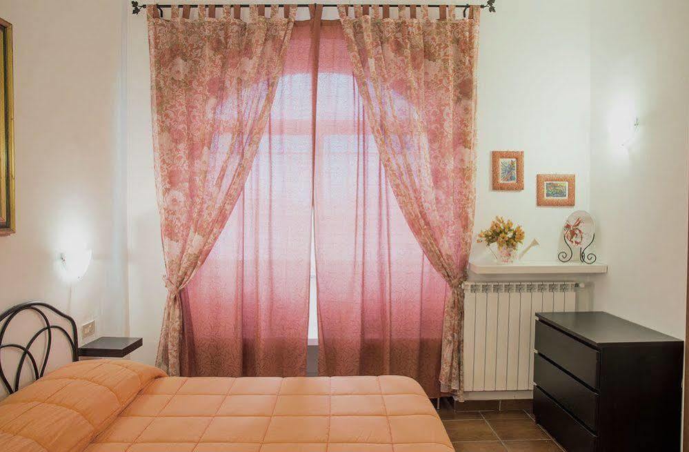 Agriturismo Il Casale Delle Ginestre Fiumicino Bagian luar foto